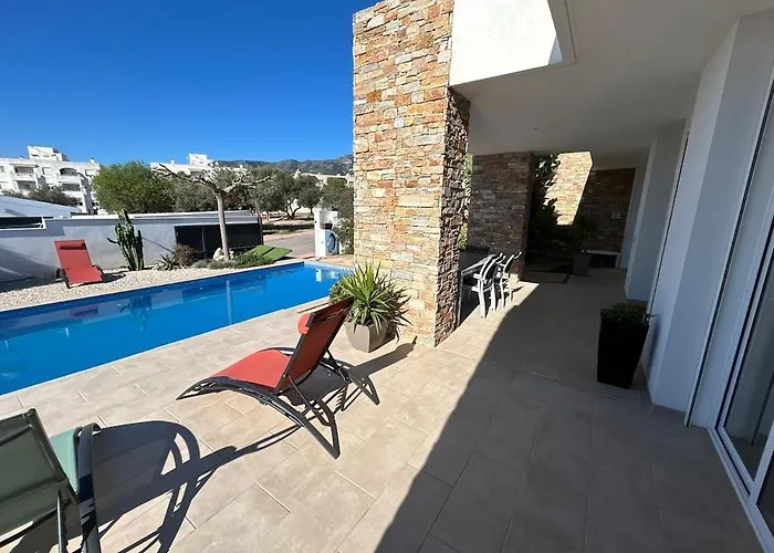 Rey Villa *