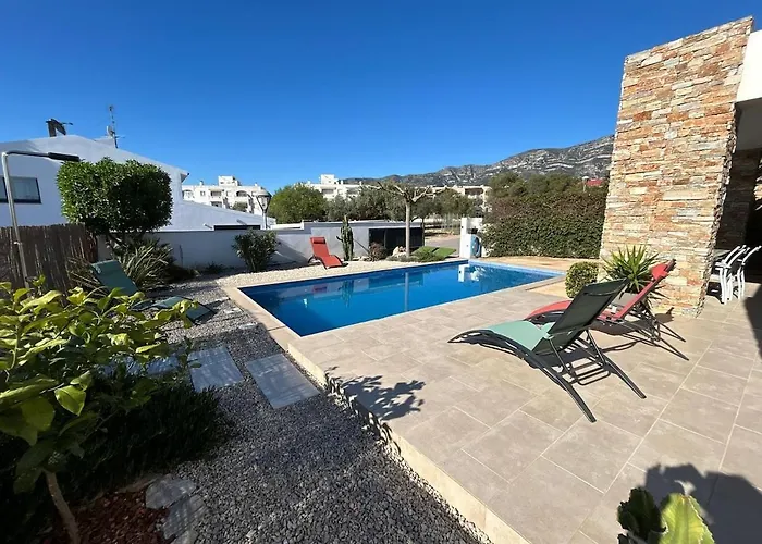 Rey Villa Alcanar